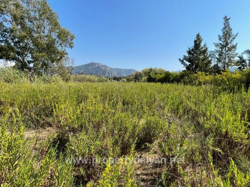 Freistehendes Haus (2765 M²) In Çandır, Direkt Am Kanal, Zu Verkaufen.