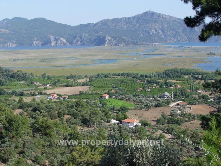 1252m2 Grundstück Zum Verkauf Mit Seeblick In Çandır