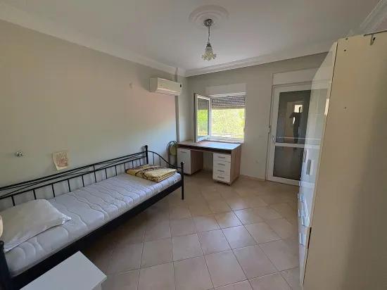 Dalyan Gülpınar 1000m2 Grundstück Innerhalb 4+2 Zu Verkaufende Villa