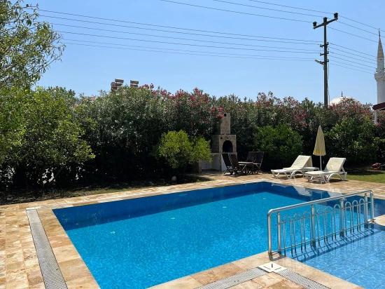 Eckgrundstück, 600 M², 3+1 Villa In Dalyan Zu Verkaufen.