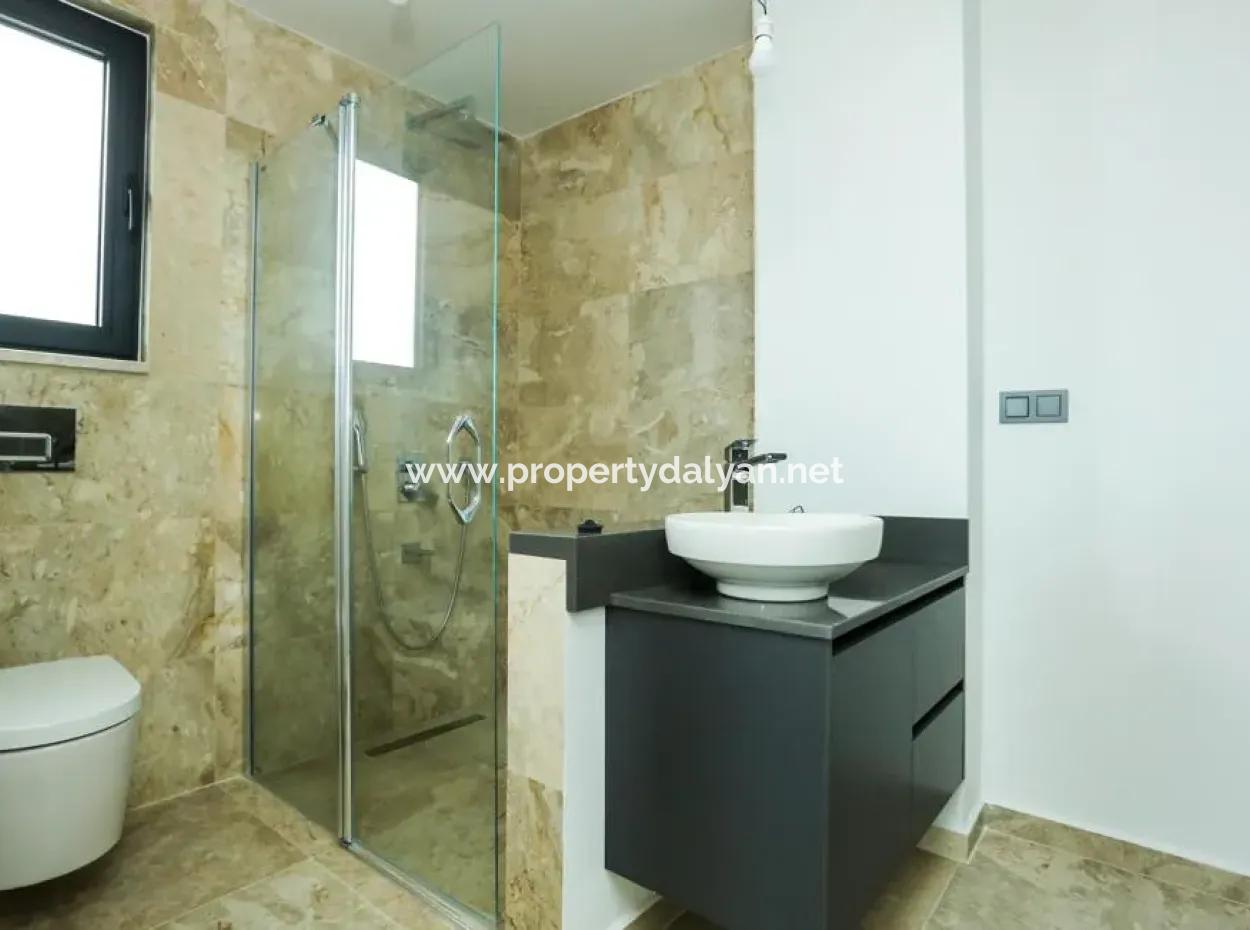 Steinvilla Zum Verkauf Mit Meerblick In Sarigerme