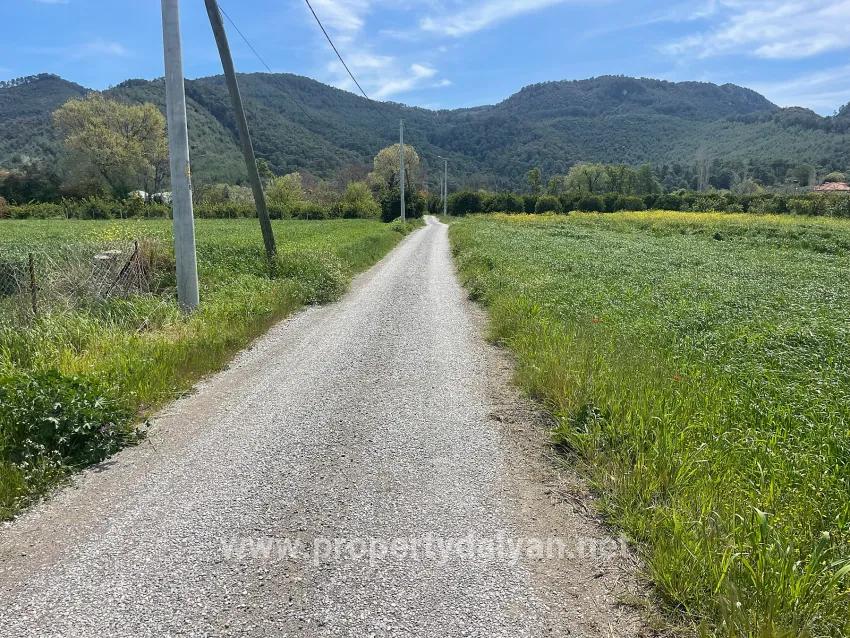 Archers' In Okçular'da 736m2 Olan 250m2 Construction Licensed For Sale Plot
