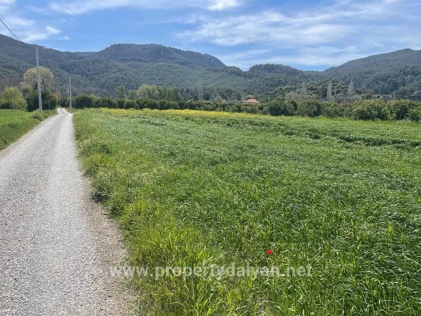 Archers' In Okçular'da 736m2 Olan 250m2 Construction Licensed For Sale Plot