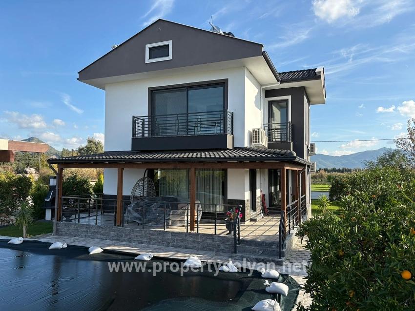4+1 Villa For Sale In Eskiköy, Located In A 14,136 M2 Field