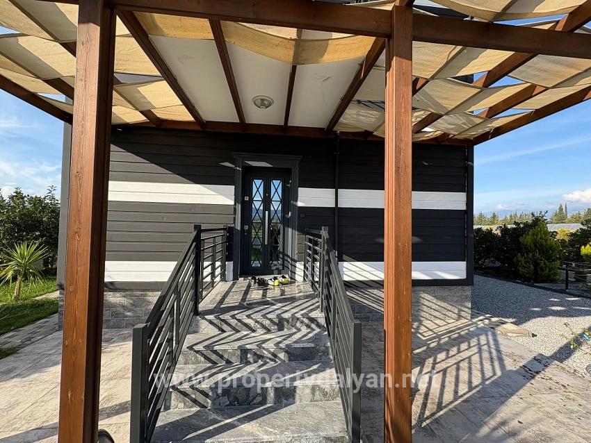 4+1 Villa For Sale In Eskiköy, Located In A 14,136 M2 Field