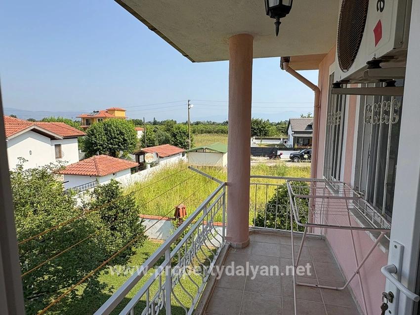 Two-story House For Sale On A 514m2 Plot In Okçular.