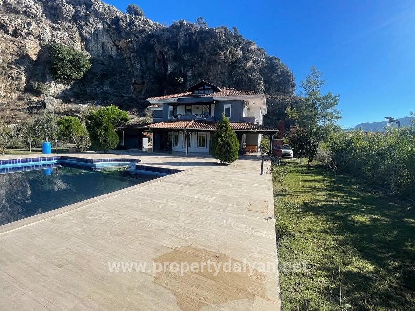 4+2 Villa For Sale On A 6000m2 Plot In Dalyan Gülpınar
