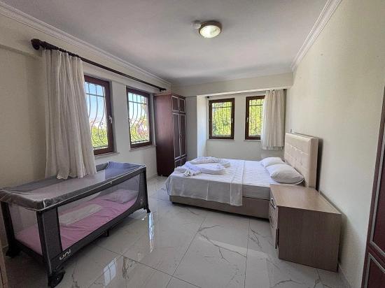 5+1 Villa For Sale On A 301m2 Plot In Dalyan