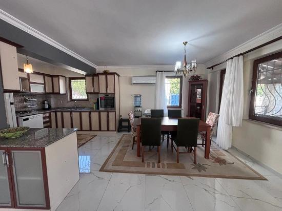 5+1 Villa For Sale On A 301m2 Plot In Dalyan