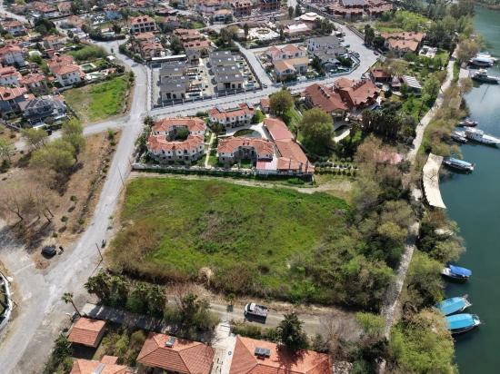 2600m2 Land For Sale In Dalyan Gülpınar, Next To The Canal, With 20% Tourism Zoning