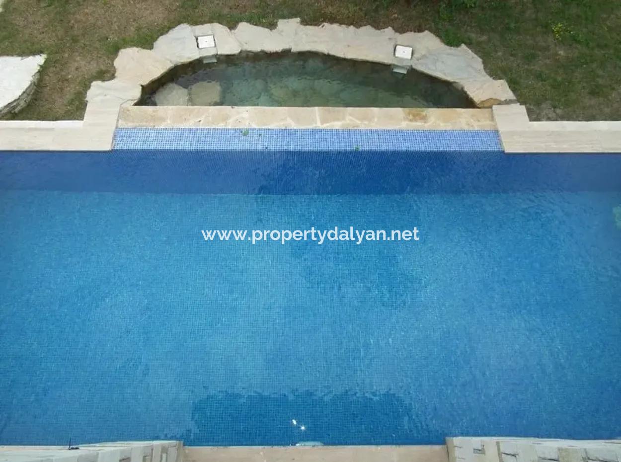 For Sale Luxury Villa In Plot Of 388M2 In 4 1 For Sale Bargain Villa For Sale Made