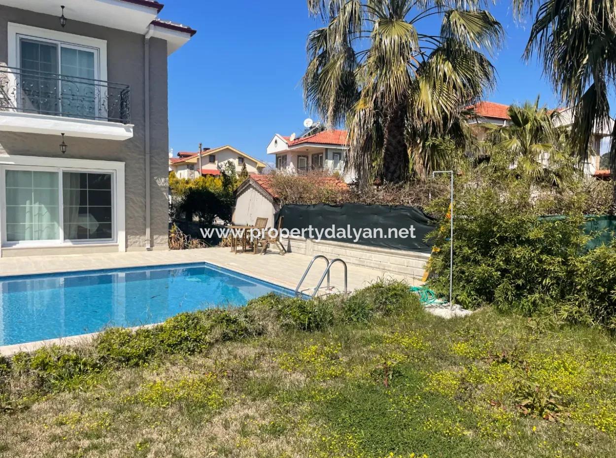 Villa For Sale In 514M2 Land In Dalyan Gülpinar