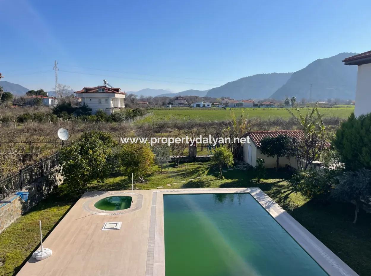 Villa For Sale In 600M2 Land In Dalyan