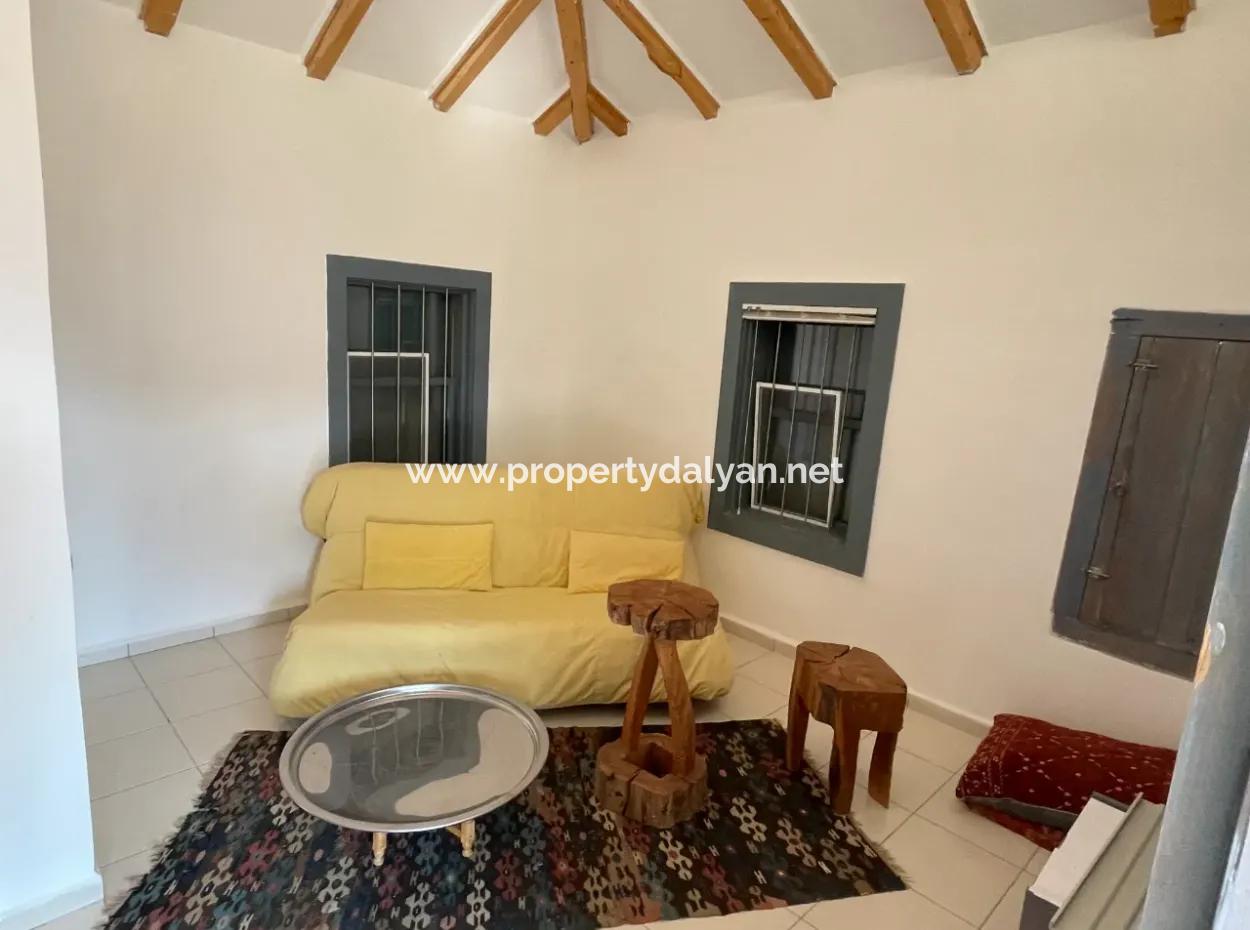 Single Storey House For Sale In A Plot Of 2882 M2 In Eskikoy