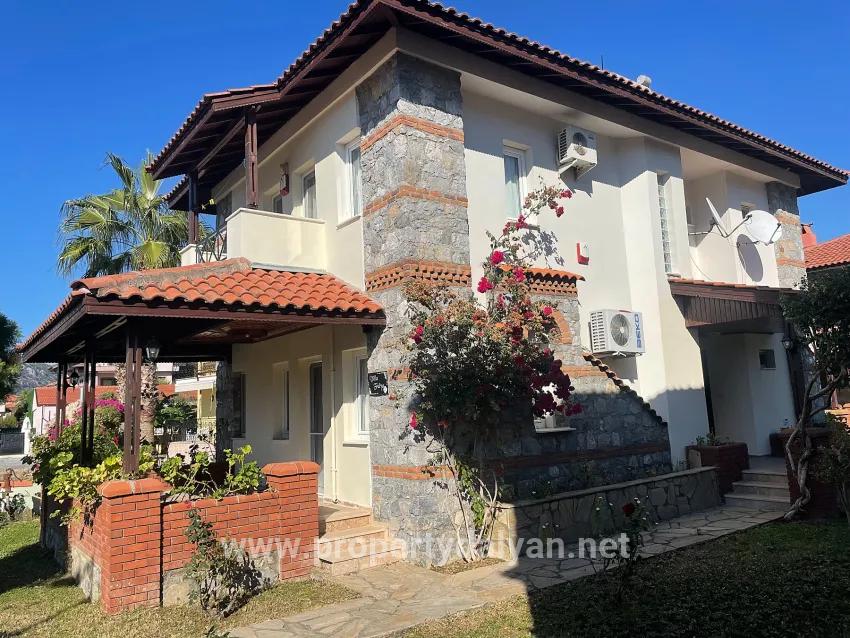 Ortaca Dalyan Mah. Satılık 3+1 Villa - 345 m²
