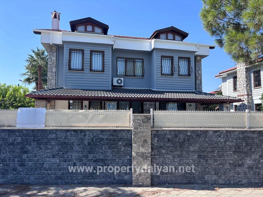 Dalyan'da 301m2 Arsa İçerisinde 5+1 Satılık Villa