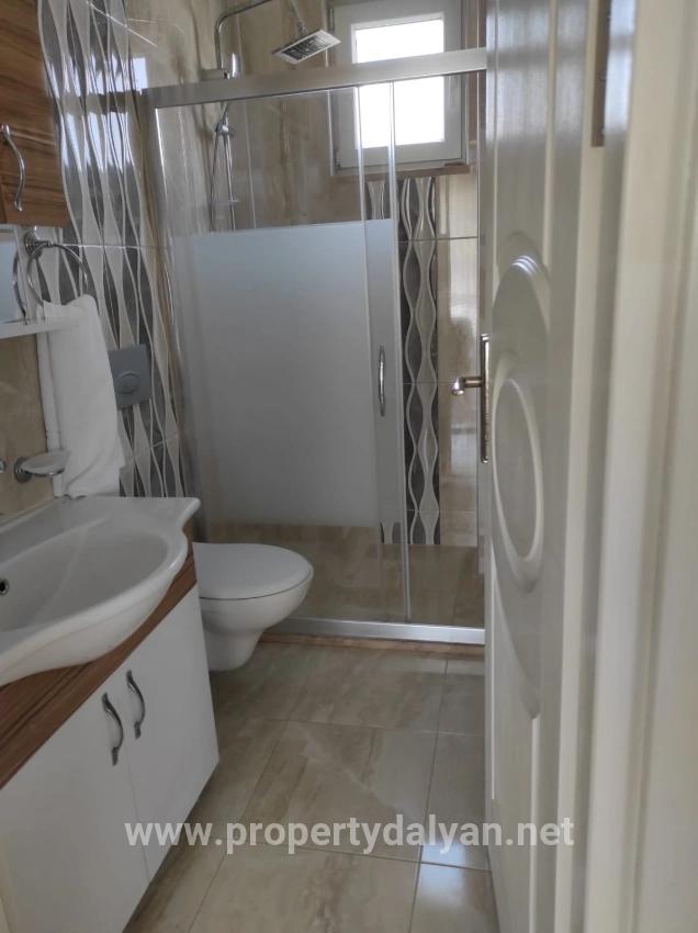 Dalyan Gülpınar'da Köşebaşı 545m2 Arsa İçinde Satılık 4+1 Villa