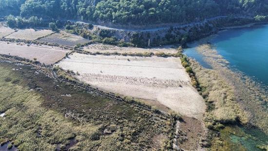 Çandır'da Göle Sıfır 3210m2 Satılık 2b Arazisi