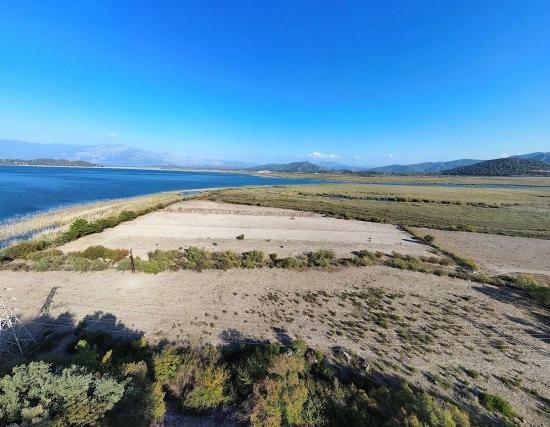 Çandır'da Göle Sıfır 3210m2 Satılık 2b Arazisi