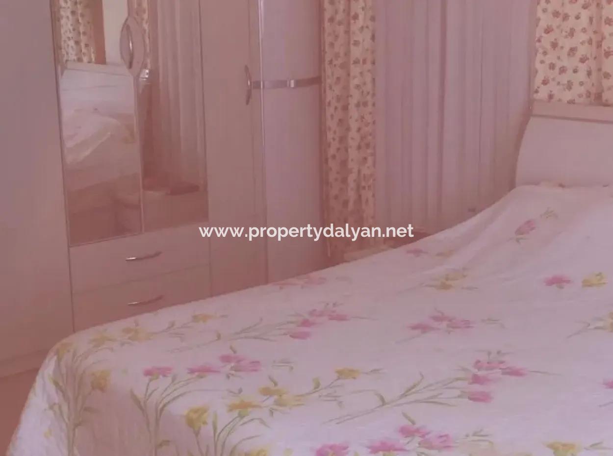 Alanya Telatiye Mahallesi Konaklı Mevkiinde Denize Yakın Köşebaşı 338M2 Arsa İçerisinde Satılık Villa