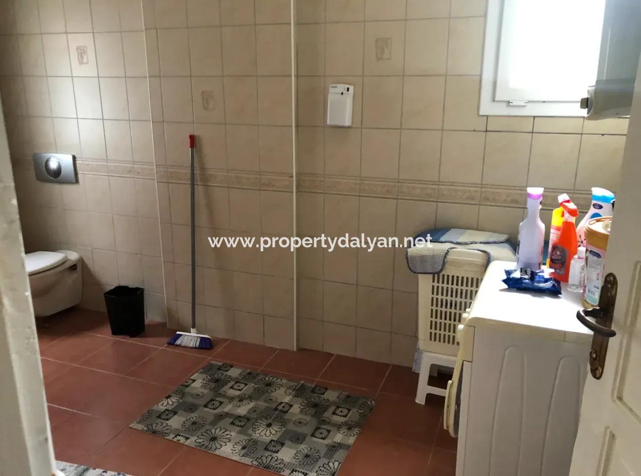 Dalyan Maraş'ta 1532M2 Satılık Villa