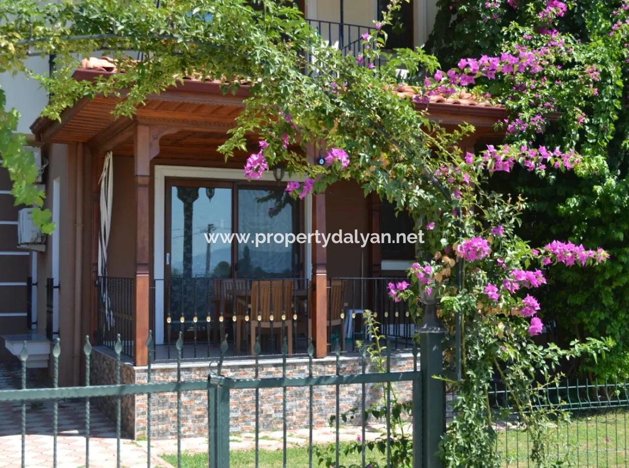 Ekincik'te Deniz Manzaralı Satılık Apart