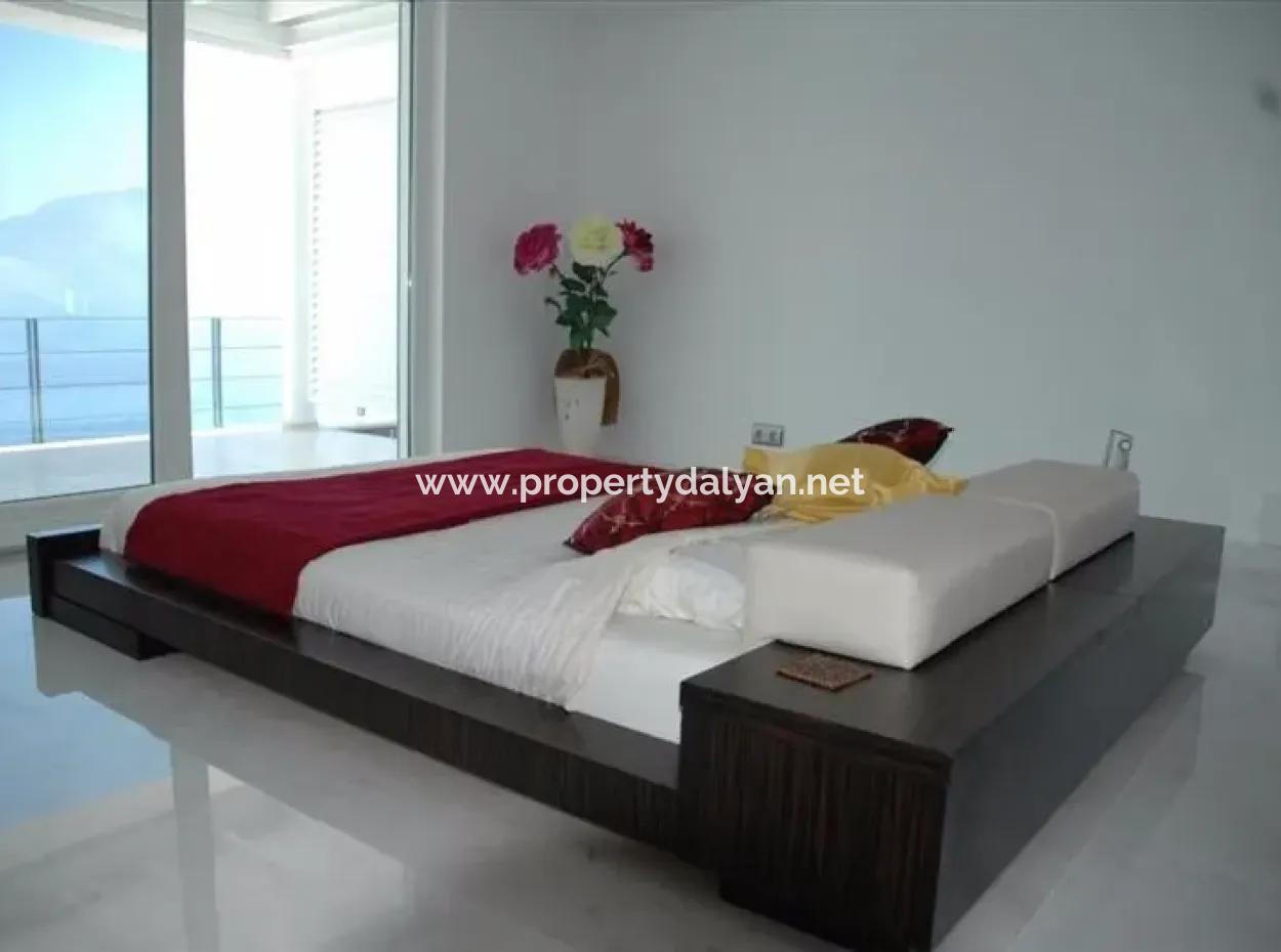 Kaş Denize Sıfır Satılık Villa Meyis Adasına Ve Deniz Manzaralı Satılık Villa