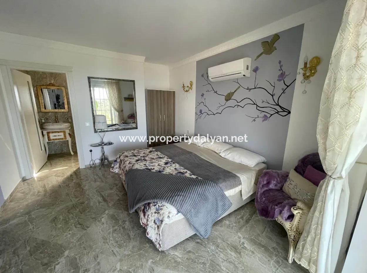 Gökbel'de Full Deniz Manzaralı 5000M2 Arsa İçerisinde Satılık Vıp Villa