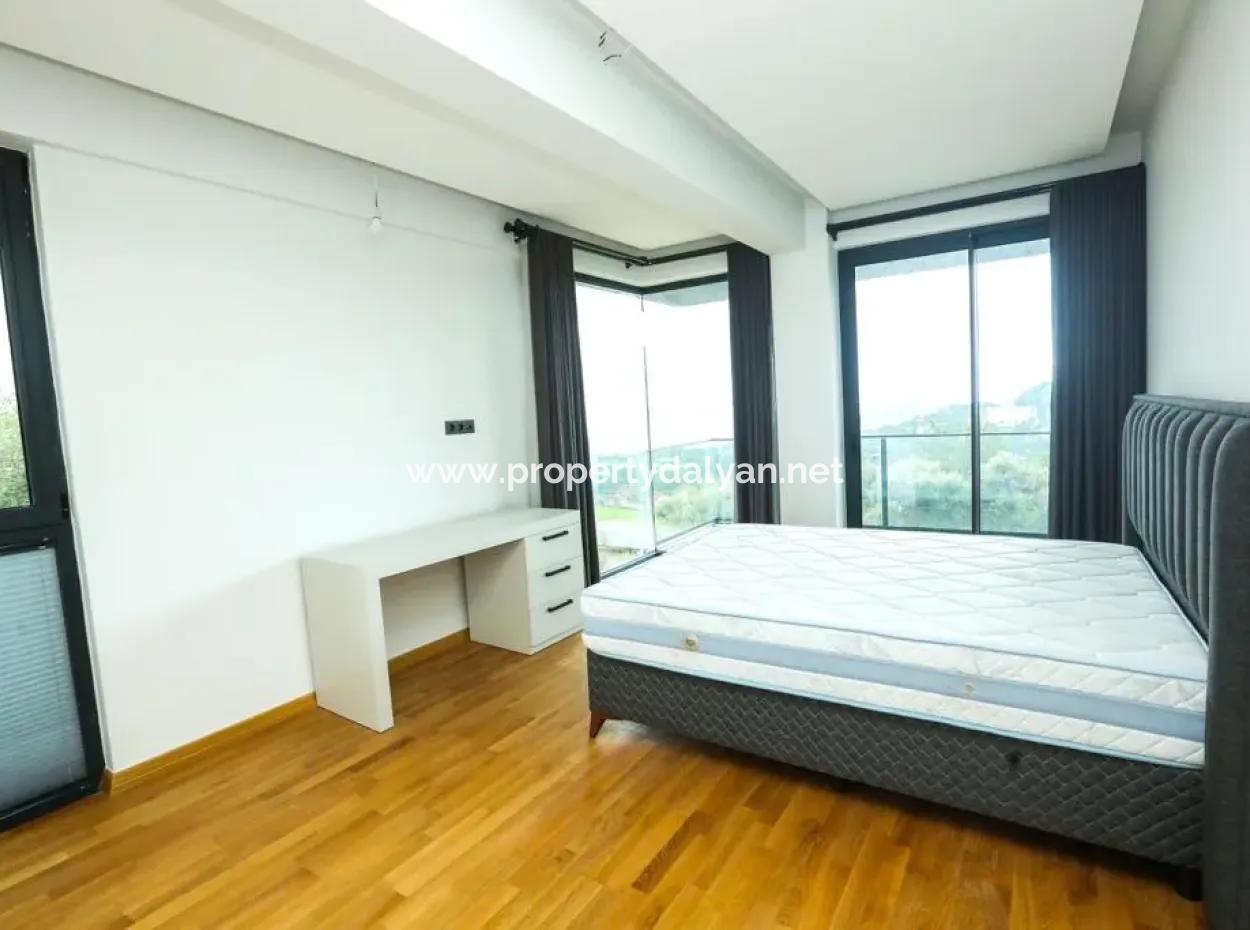 Sarıgerme'de Deniz Manzaralı Satılık Taş Villa